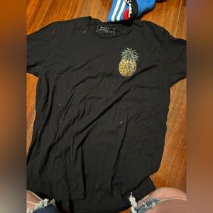 pineapple shirt
